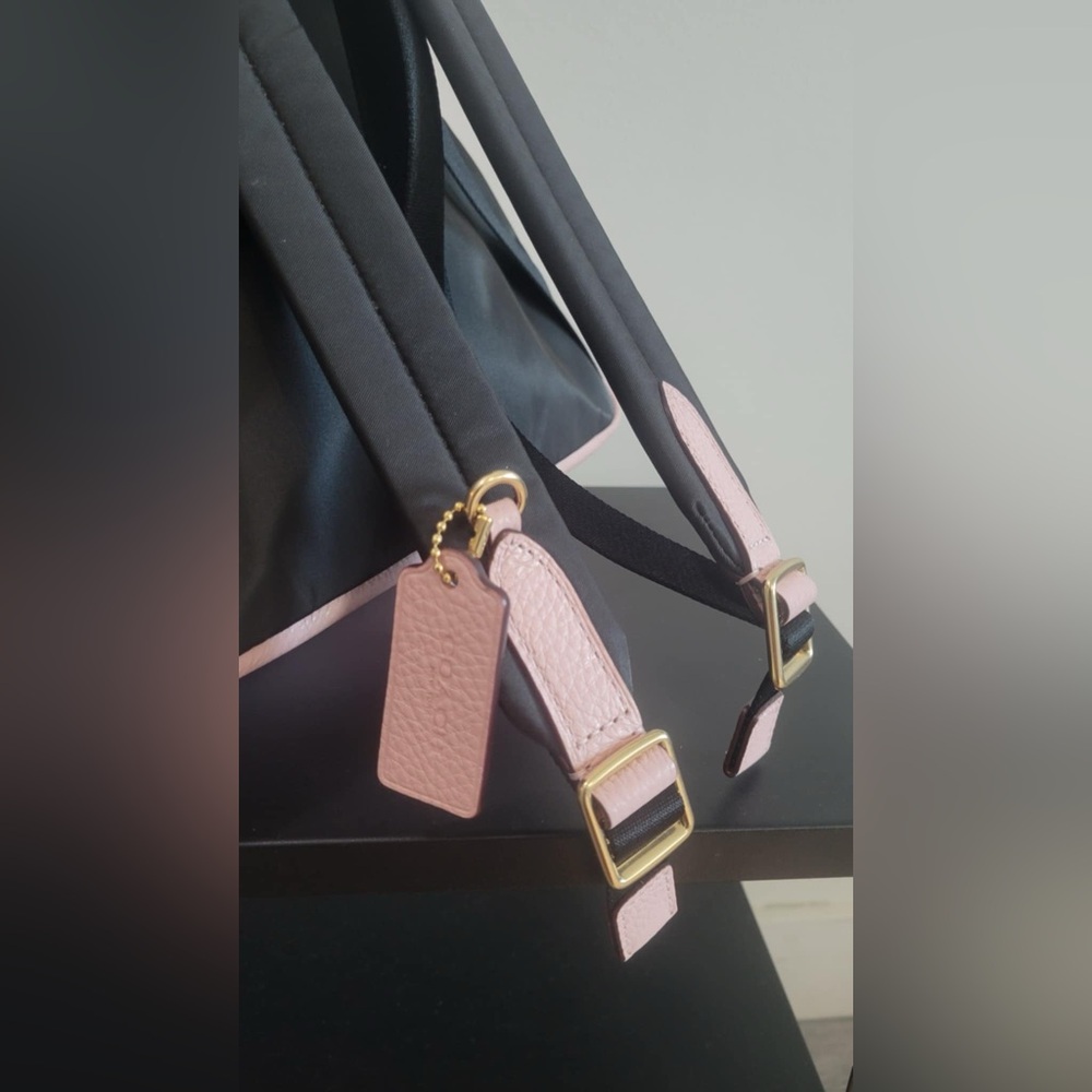BNWT COACH Medium Charlie Pebble Leather Pink Backpack - Picture 8 of 8